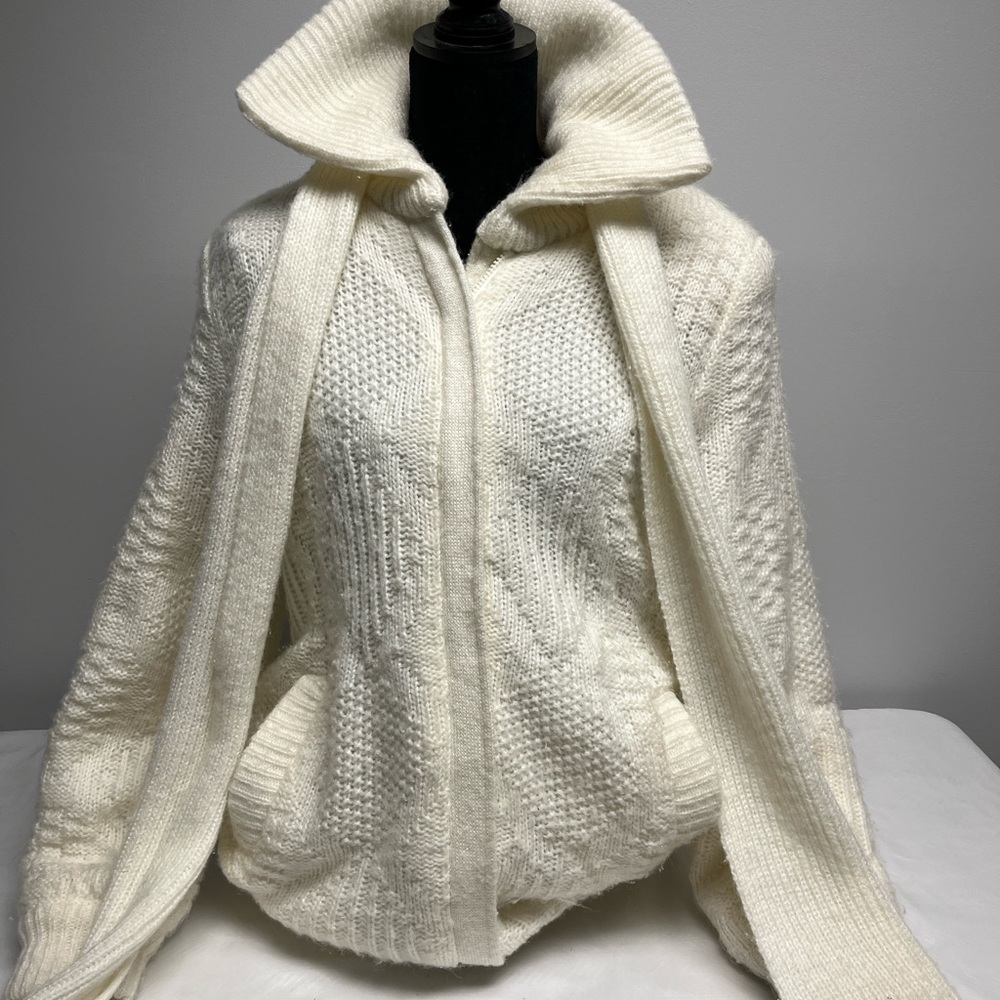 Women’s cream colour fall to winter jacket